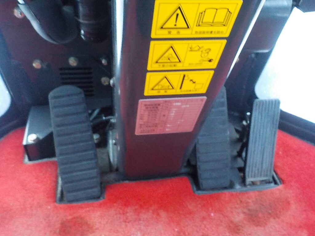 平成28年　日立　ホイールローダー　ZW30-5B　★0.4立米★バケット幅157㎝★使用時間約750HR★