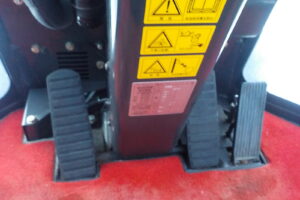 サムネイル: 平成28年　日立　ホイールローダー　ZW30-5B　★0.4立米★バケット幅157㎝★使用時間約750HR★