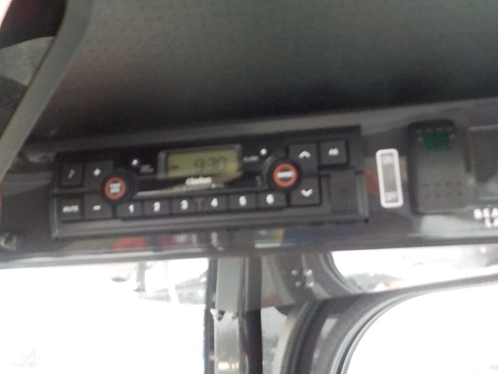 平成28年　日立　ホイールローダー　ZW30-5B　★0.4立米★バケット幅157㎝★使用時間約750HR★