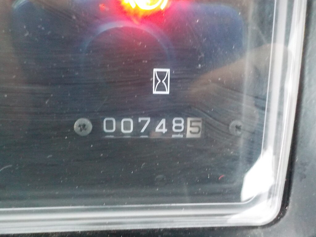 平成28年　日立　ホイールローダー　ZW30-5B　★0.4立米★バケット幅157㎝★使用時間約750HR★