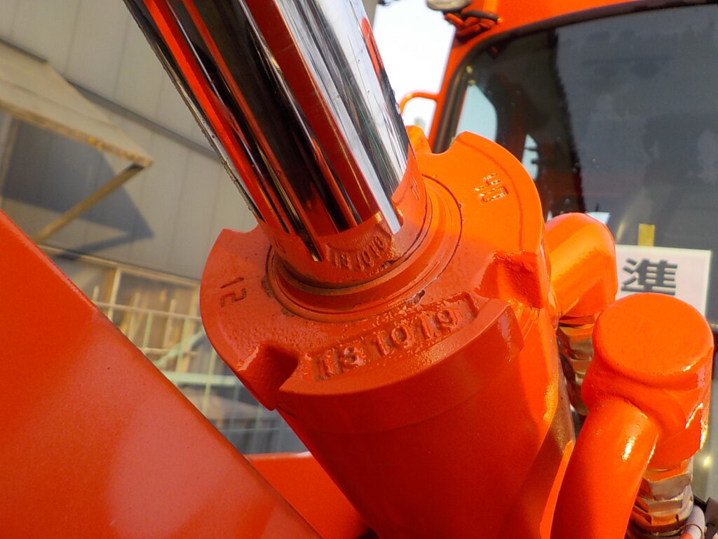 平成25年　クボタ　ホイールローダー　R430Z　★0.4立米★バケット幅158㎝★使用時間約1100HR★