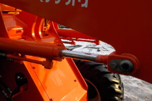 サムネイル: 平成25年　クボタ　ホイールローダー　R430Z　★0.4立米★バケット幅158㎝★使用時間約1100HR★