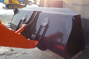 サムネイル: 平成25年　クボタ　ホイールローダー　R430Z　★0.4立米★バケット幅158㎝★使用時間約1100HR★