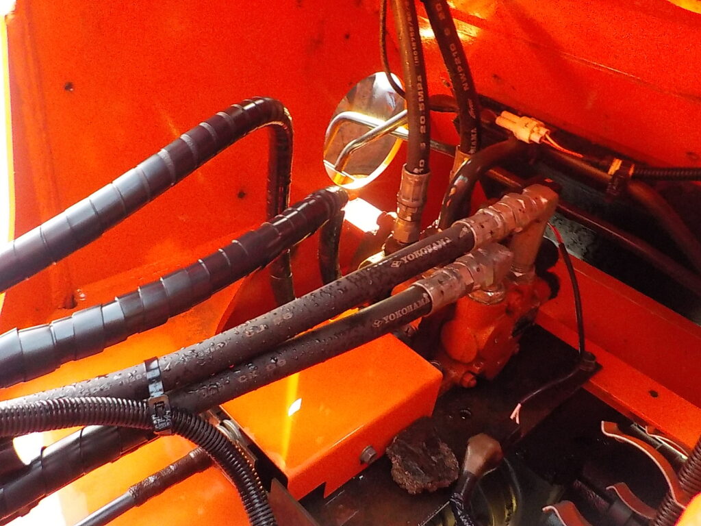 平成25年　クボタ　ホイールローダー　R430Z　★0.4立米★バケット幅158㎝★使用時間約1100HR★