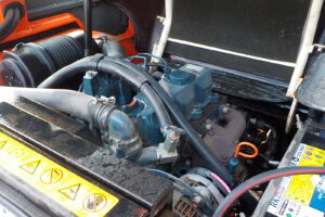 サムネイル: 平成25年　クボタ　ホイールローダー　R430Z　★0.4立米★バケット幅158㎝★使用時間約1100HR★