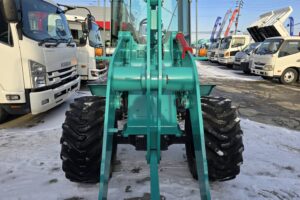 サムネイル: 平成23年　ヤンマー　Ｖ４－６　0.5立米　★使用時間1340時間・全塗装済！★