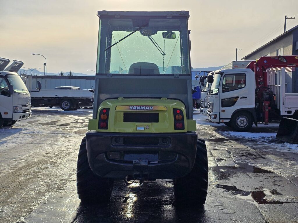 平成23年　ヤンマー　Ｖ４－６　0.5立米　★使用時間1340時間・全塗装済！★