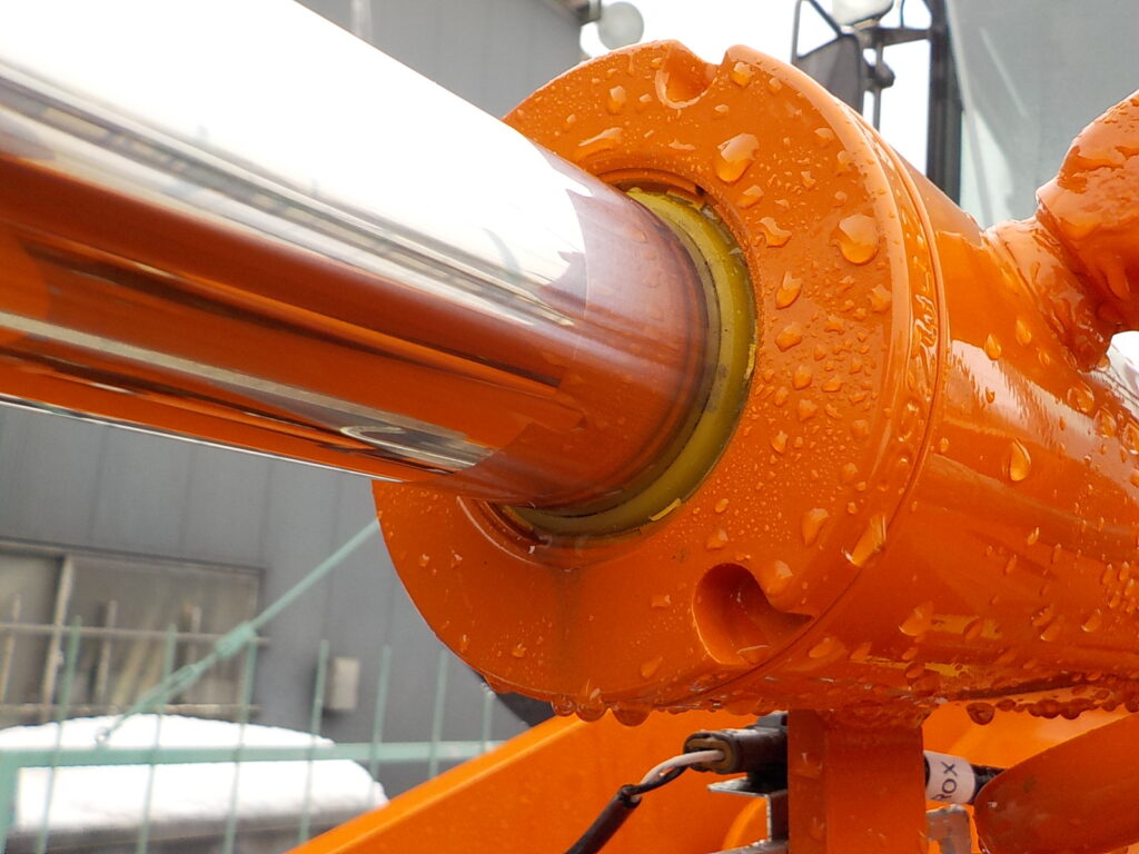 令和7年　日立　ホイールローダー　ZW80S-5B　★0.9立米★スノースパイク★車検令和9年11月