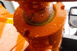 サムネイル: 令和7年　日立　ホイールローダー　ZW80S-5B　★0.9立米★スノースパイク★車検令和9年11月