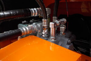 サムネイル: 令和7年　日立　ホイールローダー　ZW80S-5B　★0.9立米★スノースパイク★車検令和9年11月