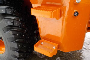 サムネイル: 令和7年　日立　ホイールローダー　ZW80S-5B　★0.9立米★スノースパイク★車検令和9年11月