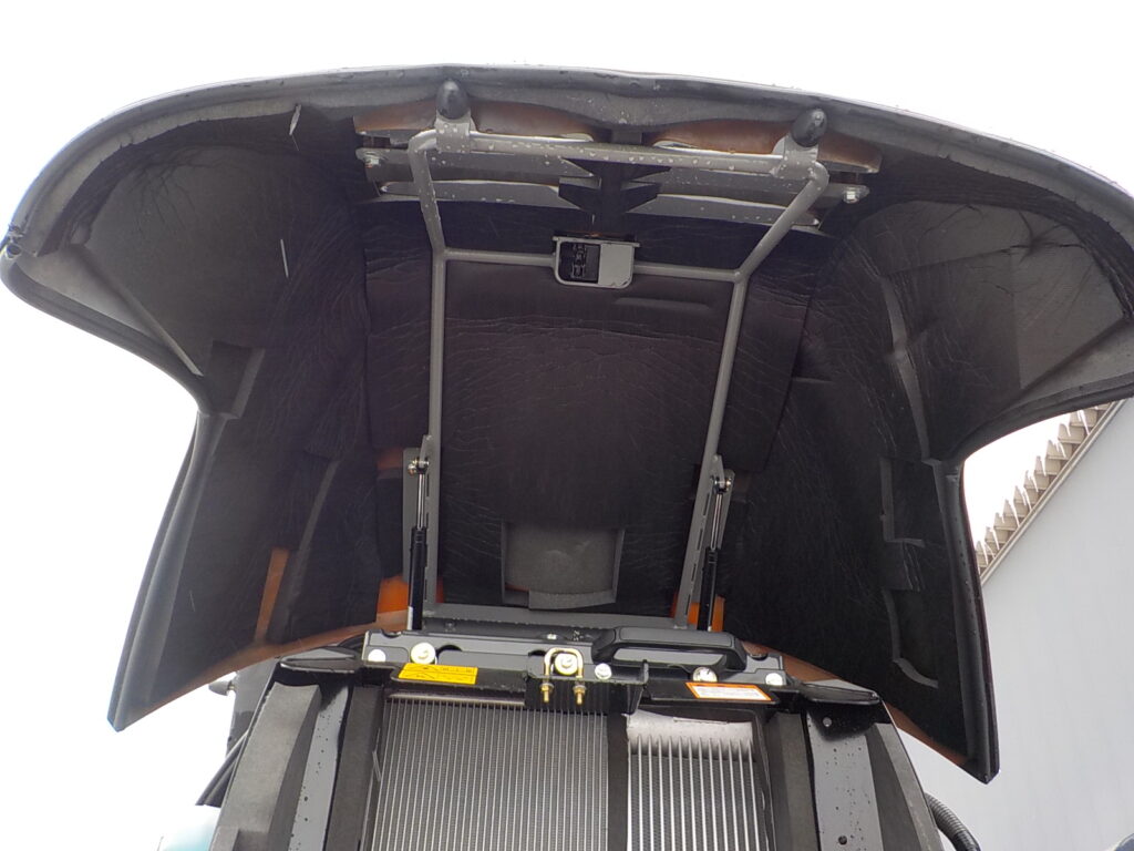 令和7年　日立　ホイールローダー　ZW80S-5B　★0.9立米★スノースパイク★車検令和9年11月