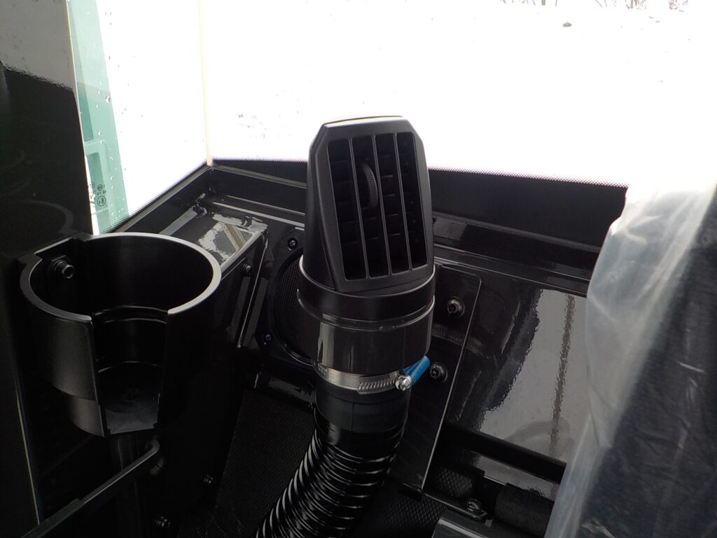 令和7年　日立　ホイールローダー　ZW80S-5B　★0.9立米★スノースパイク★車検令和9年11月