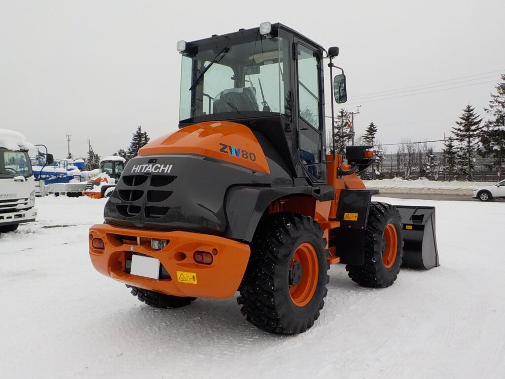 令和7年　日立　ホイールローダー　ZW80S-5B　★0.9立米★スノースパイク★車検令和9年11月