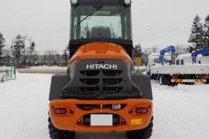 サムネイル: 令和7年　日立　ホイールローダー　ZW80S-5B　★0.9立米★スノースパイク★車検令和9年11月