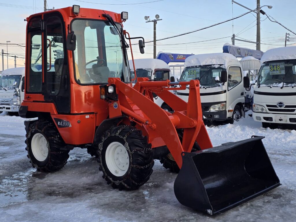 平成16年　クボタ　R420D　0.4立米　チェーン付・全塗装済！