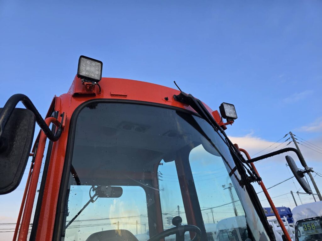 平成16年　クボタ　R420D　0.4立米　チェーン付・全塗装済！