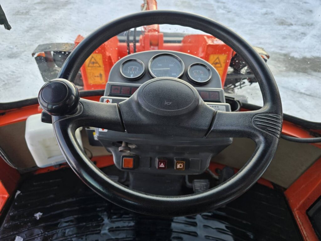 平成16年　クボタ　R420D　0.4立米　チェーン付・全塗装済！