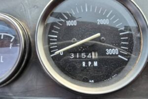 サムネイル: 平成16年　クボタ　R420D　0.4立米　チェーン付・全塗装済！