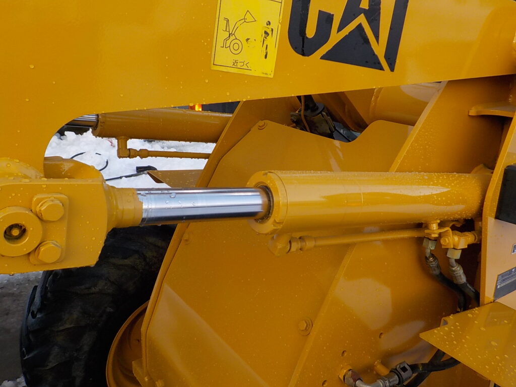 平成17年　CAT　ホイールローダー　901B　★0.4立米★バケット幅157㎝★使用時間約1970HR★