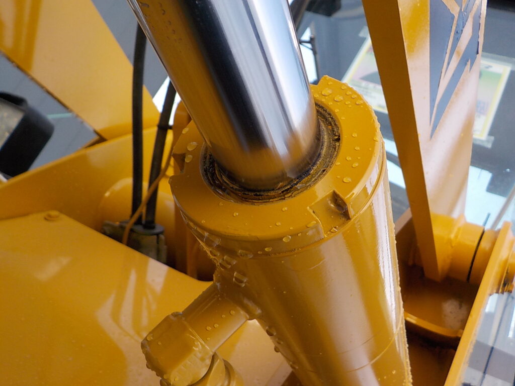 平成17年　CAT　ホイールローダー　901B　★0.4立米★バケット幅157㎝★使用時間約1970HR★