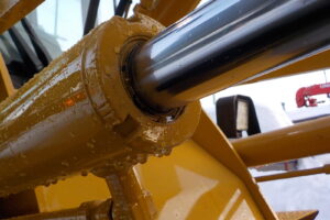 サムネイル: 平成17年　CAT　ホイールローダー　901B　★0.4立米★バケット幅157㎝★使用時間約1970HR★