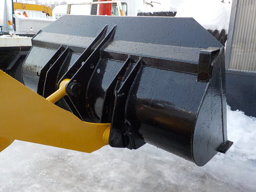 平成17年　CAT　ホイールローダー　901B　★0.4立米★バケット幅157㎝★使用時間約1970HR★