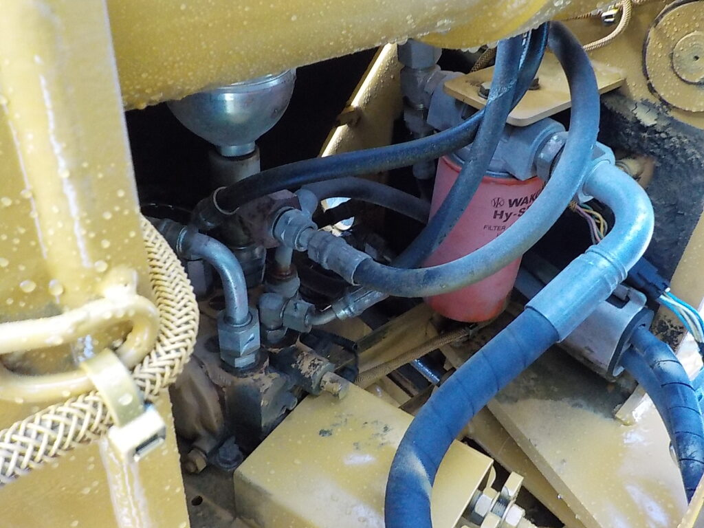 平成17年　CAT　ホイールローダー　901B　★0.4立米★バケット幅157㎝★使用時間約1970HR★