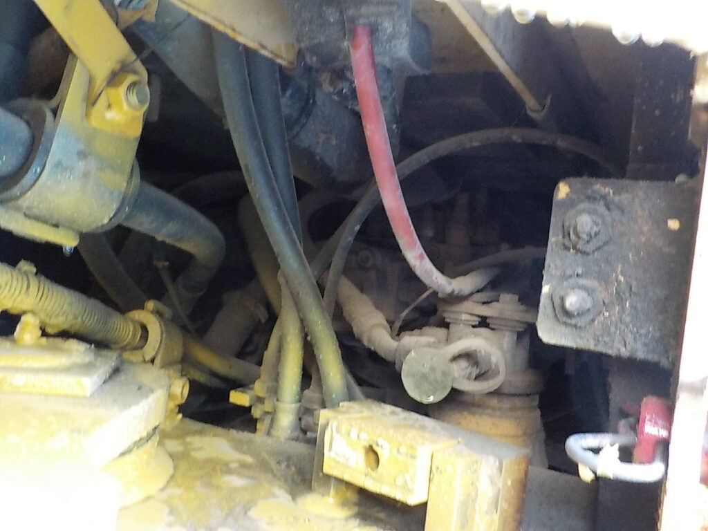 平成17年　CAT　ホイールローダー　901B　★0.4立米★バケット幅157㎝★使用時間約1970HR★