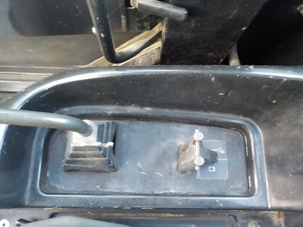 平成17年　CAT　ホイールローダー　901B　★0.4立米★バケット幅157㎝★使用時間約1970HR★