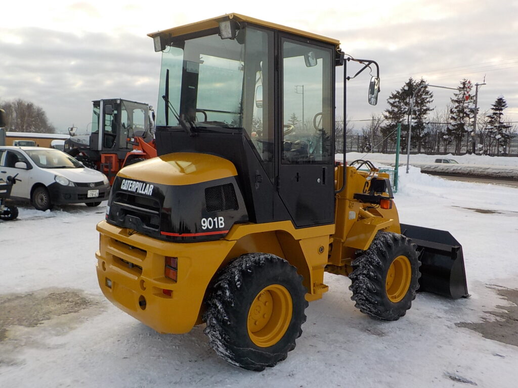 平成17年　CAT　ホイールローダー　901B　★0.4立米★バケット幅157㎝★使用時間約1970HR★