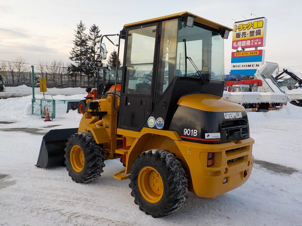 平成17年　CAT　ホイールローダー　901B　★0.4立米★バケット幅157㎝★使用時間約1970HR★