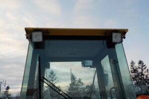 サムネイル: 平成17年　CAT　ホイールローダー　901B　★0.4立米★バケット幅157㎝★使用時間約1970HR★