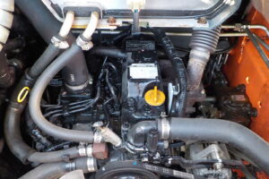 サムネイル: トヨタ　ジョブサン　5SDKL6　★スキッドステアローダー★0.28立米★バケット幅153㎝★使用時間約580HR★