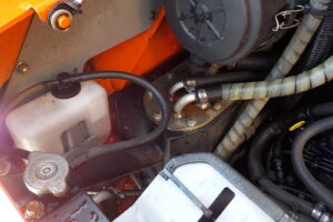 サムネイル: トヨタ　ジョブサン　5SDKL6　★スキッドステアローダー★0.28立米★バケット幅153㎝★使用時間約580HR★