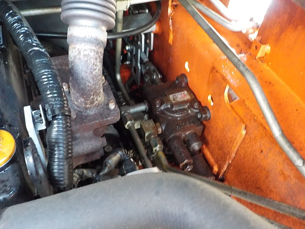 トヨタ　ジョブサン　5SDKL6　★スキッドステアローダー★0.28立米★バケット幅153㎝★使用時間約580HR★