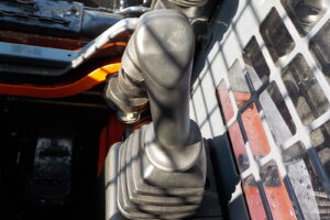 サムネイル: トヨタ　ジョブサン　5SDKL6　★スキッドステアローダー★0.28立米★バケット幅153㎝★使用時間約580HR★