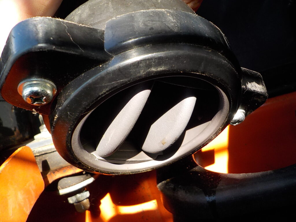 トヨタ　ジョブサン　5SDKL6　★スキッドステアローダー★0.28立米★バケット幅153㎝★使用時間約580HR★