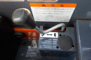 サムネイル: トヨタ　ジョブサン　5SDKL6　★スキッドステアローダー★0.28立米★バケット幅153㎝★使用時間約580HR★