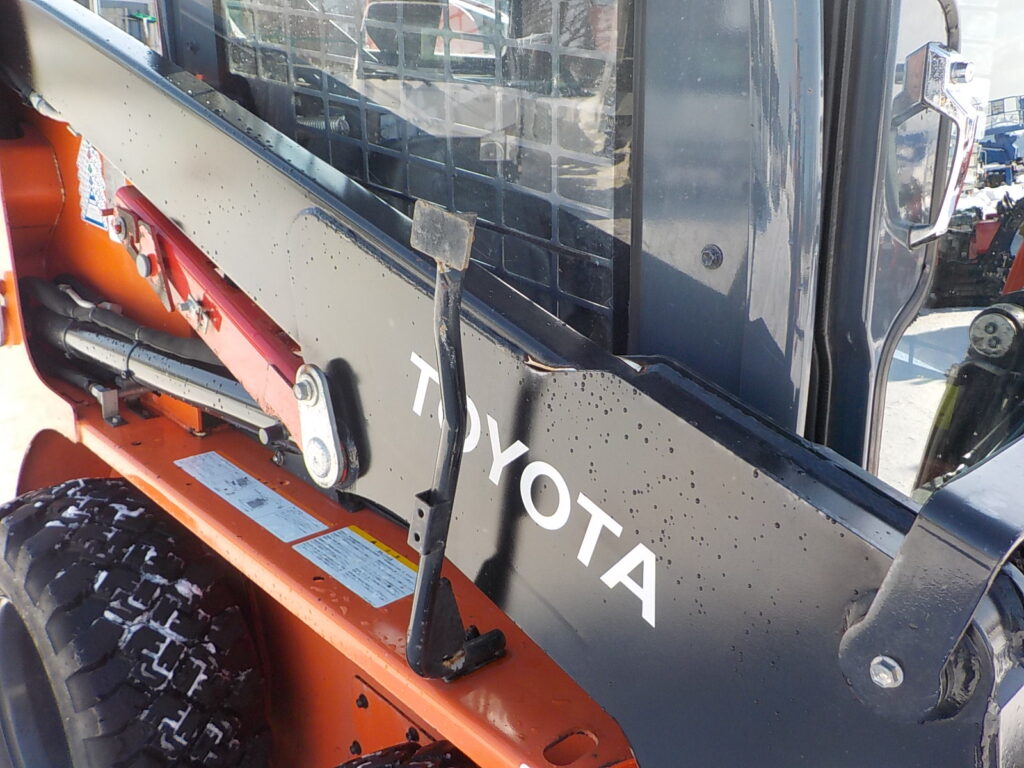 トヨタ　ジョブサン　5SDKL6　★スキッドステアローダー★0.28立米★バケット幅153㎝★使用時間約580HR★