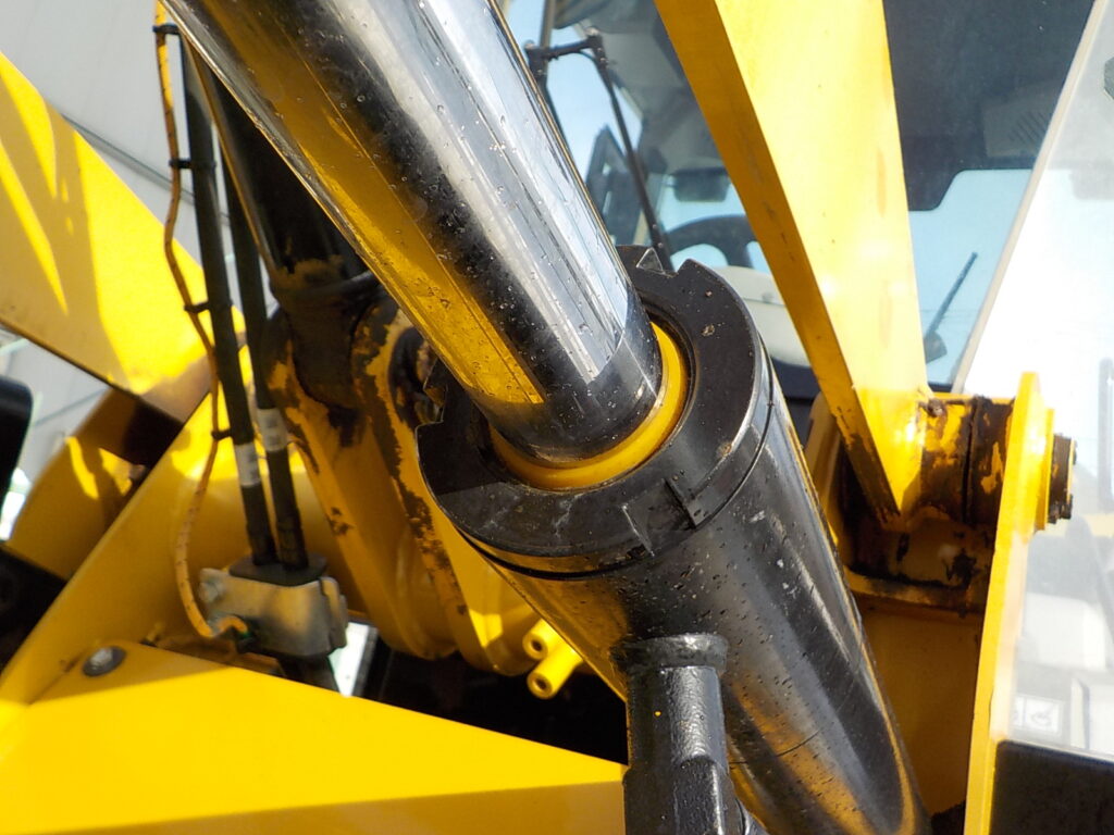 平成29年　CAT　ホイールローダー　901C2　★0.4立米★バケット幅168㎝★タイヤチェーン2本★使用時間1300HR★