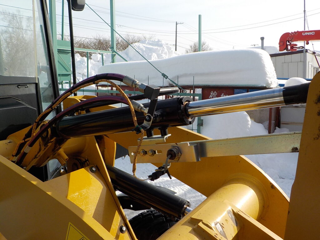 平成29年　CAT　ホイールローダー　901C2　★0.4立米★バケット幅168㎝★タイヤチェーン2本★使用時間1300HR★