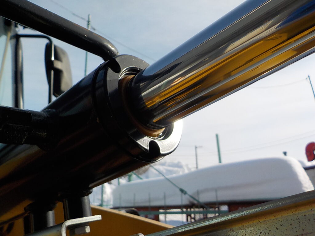 平成29年　CAT　ホイールローダー　901C2　★0.4立米★バケット幅168㎝★タイヤチェーン2本★使用時間1300HR★