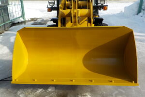 サムネイル: 平成29年　CAT　ホイールローダー　901C2　★0.4立米★バケット幅168㎝★タイヤチェーン2本★使用時間1300HR★