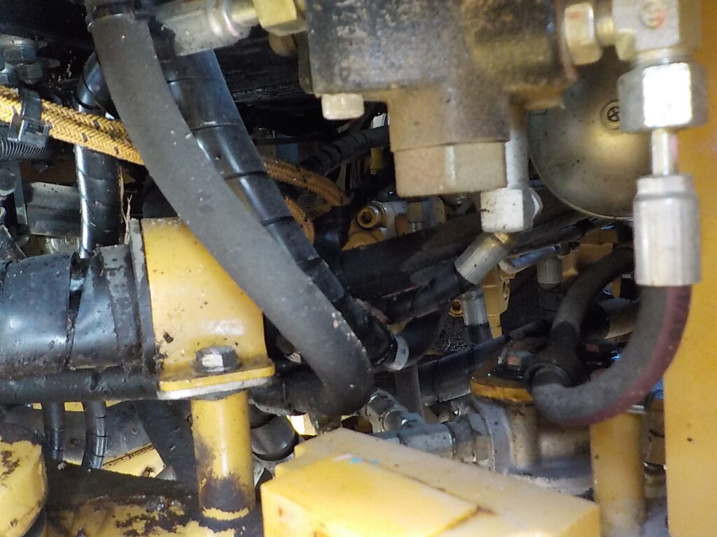 平成29年　CAT　ホイールローダー　901C2　★0.4立米★バケット幅168㎝★タイヤチェーン2本★使用時間1300HR★