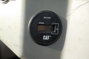 サムネイル: 平成29年　CAT　ホイールローダー　901C2　★0.4立米★バケット幅168㎝★タイヤチェーン2本★使用時間1300HR★