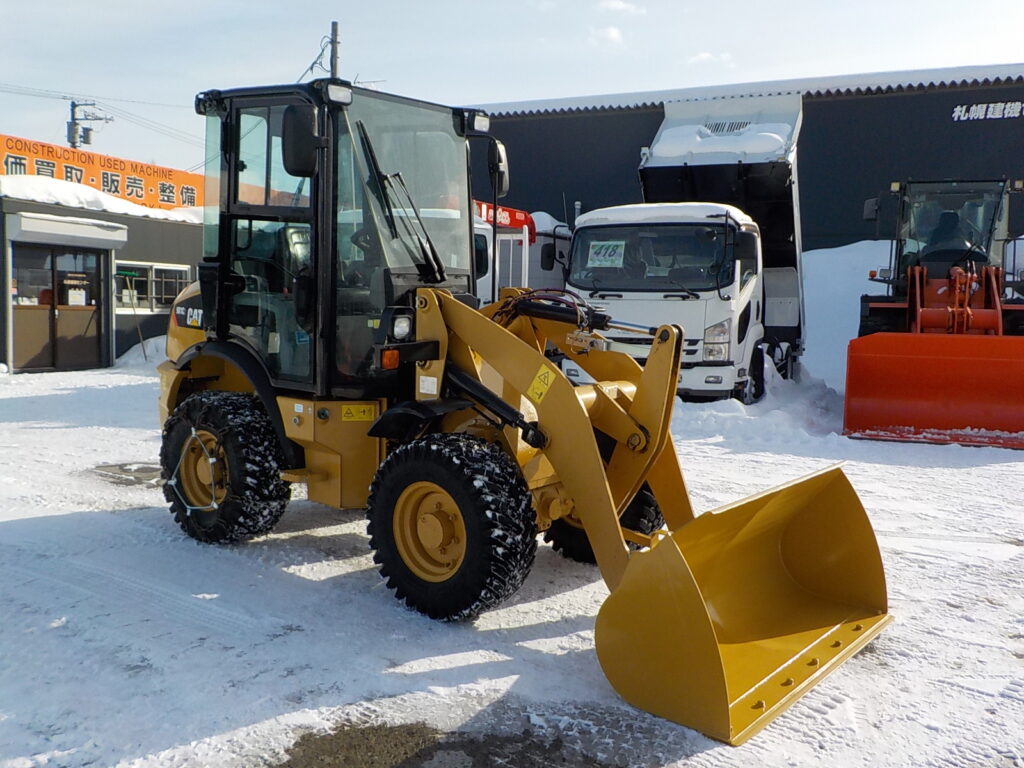 平成29年　CAT　ホイールローダー　901C2　★0.4立米★バケット幅168㎝★タイヤチェーン2本★使用時間1300HR★