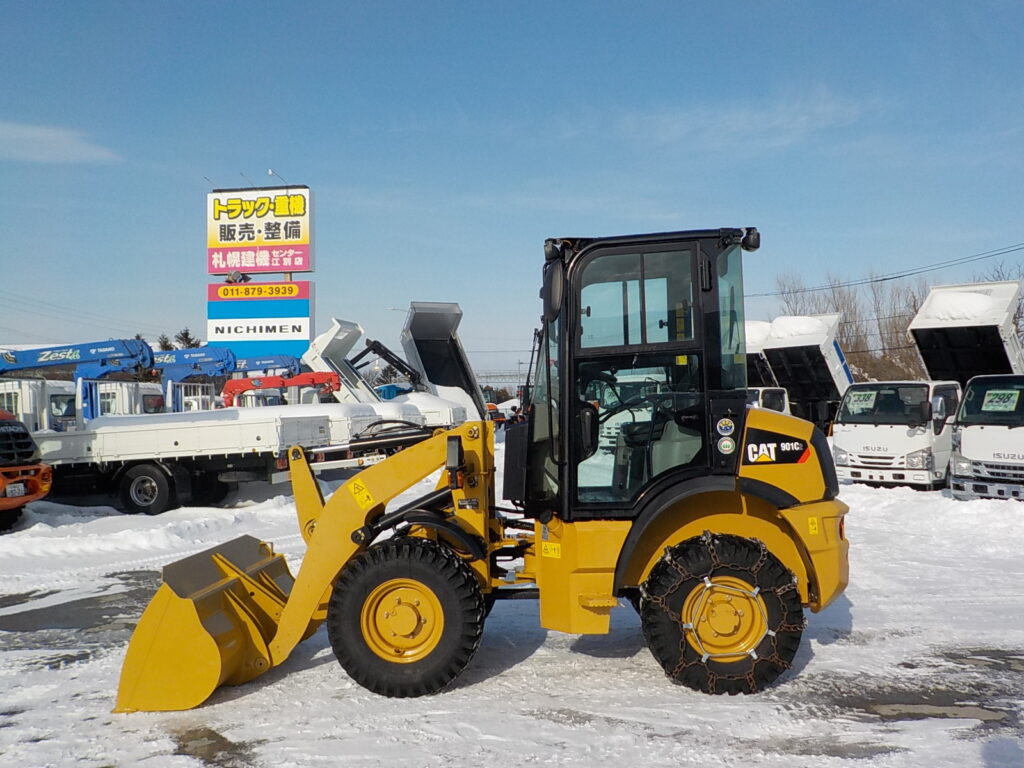 平成29年　CAT　ホイールローダー　901C2　★0.4立米★バケット幅168㎝★タイヤチェーン2本★使用時間1300HR★
