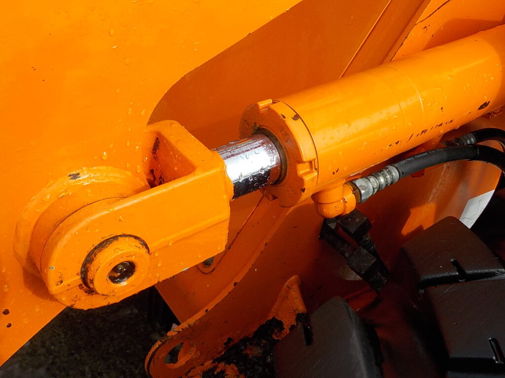 平成30年　日立　ホイールローダー　ZW80-5B　★スノウプラウ★ノーマルバケット★ワンタッチ式★車検令和9年11月★