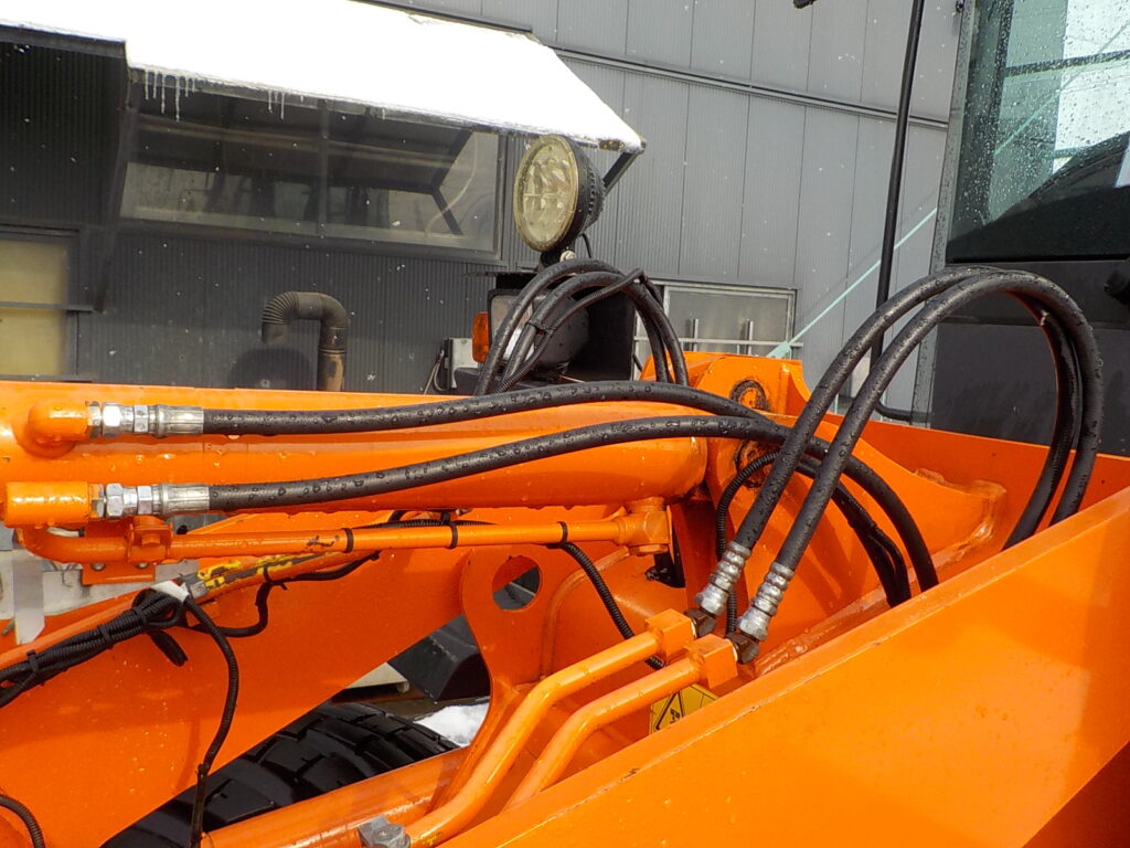 平成30年　日立　ホイールローダー　ZW80-5B　★スノウプラウ★ノーマルバケット★ワンタッチ式★車検令和9年11月★